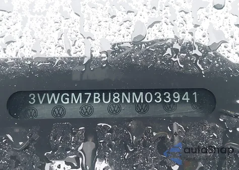 2022 Volkswagen Jetta 1.5T Sel z USA, uszkodzony, nr VIN 3VWGM7BU8NM033941